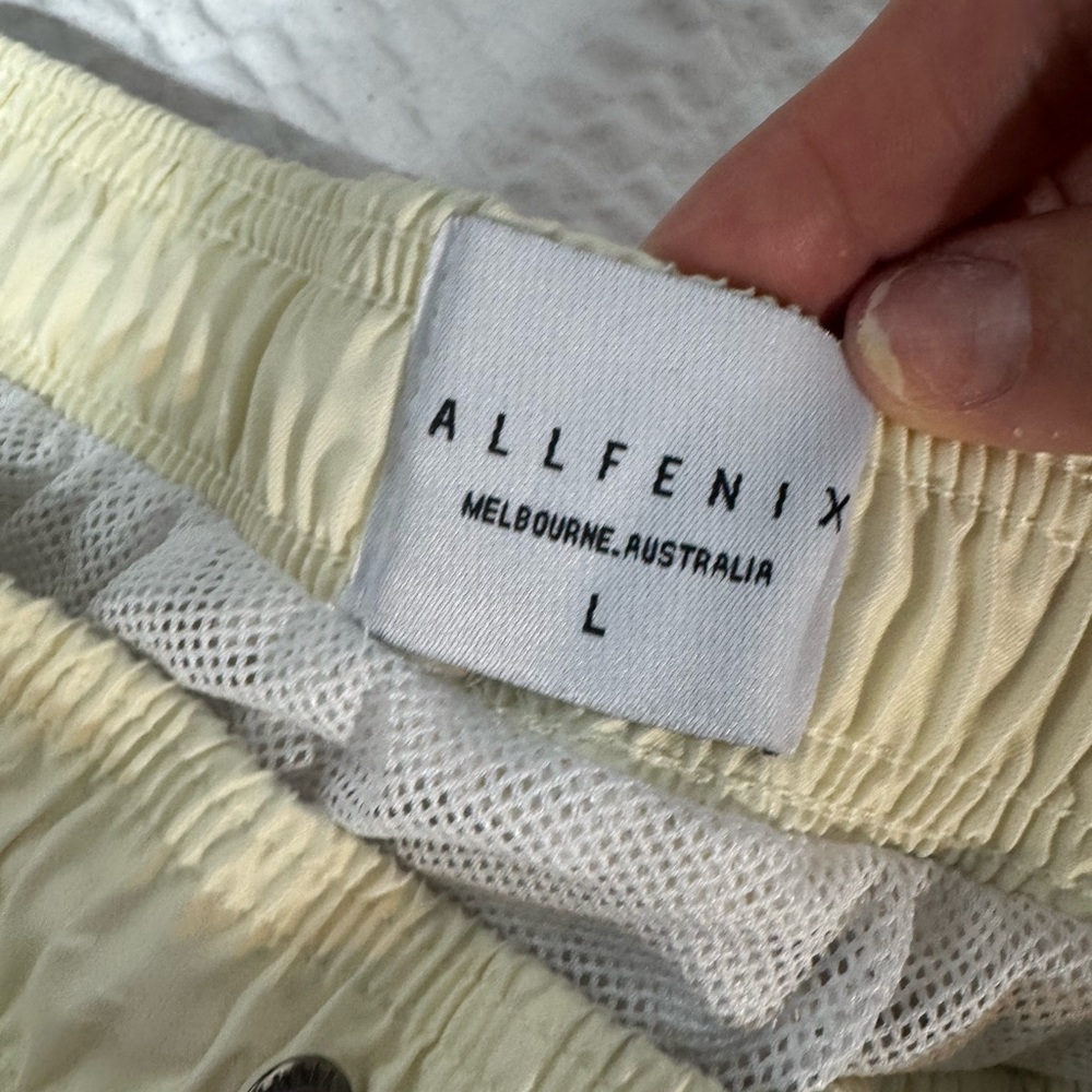 Kids Cream Swim Shorts - Picture 3 of 3